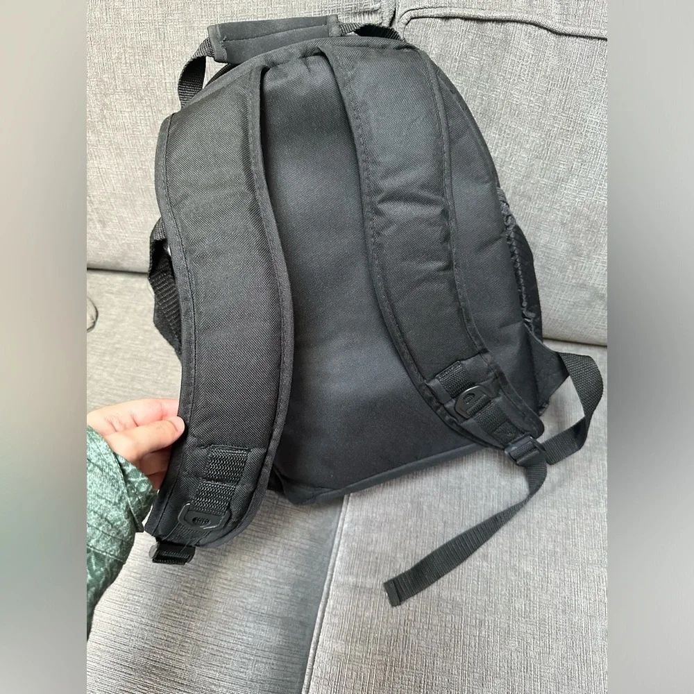 Vivitar Large Photo/Video Backpack. Excellent condition. - Picture 5 of 8